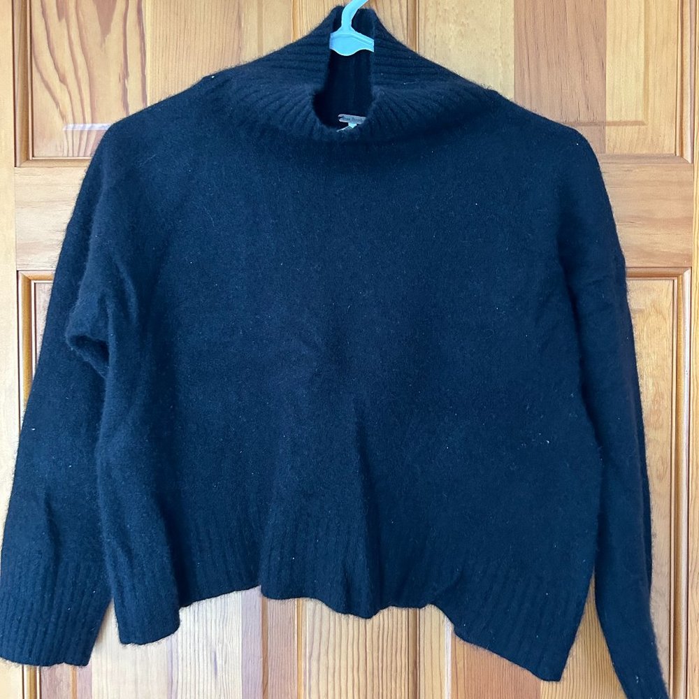 Free People Cashmere Black mockneck sweater cropped